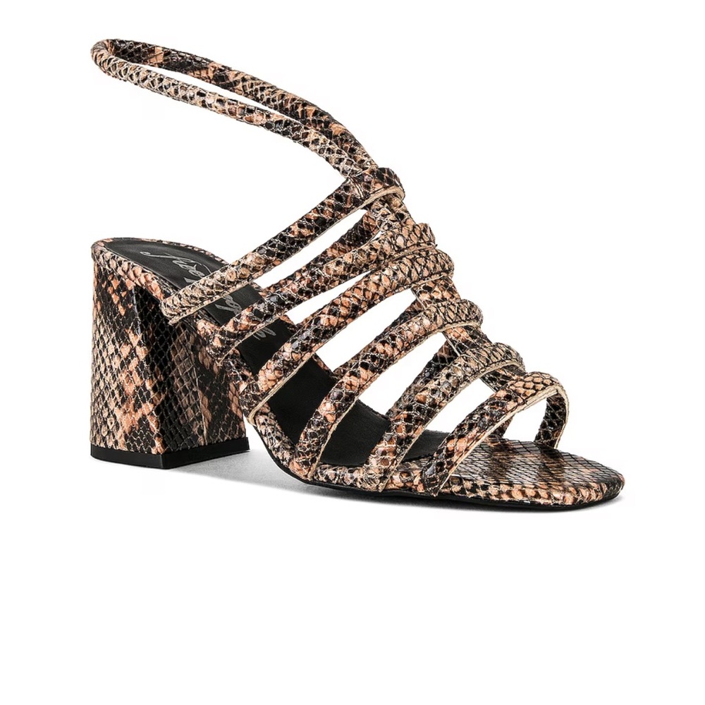 NWT Free People Colette Sandal Size 7 (Python)